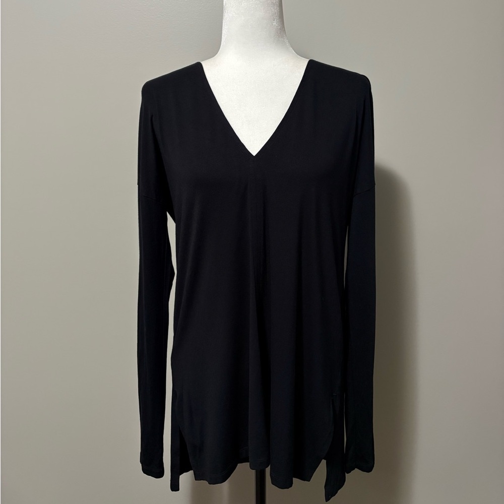 The Group Babaton Black Long Sleeve V-Neck Tunic